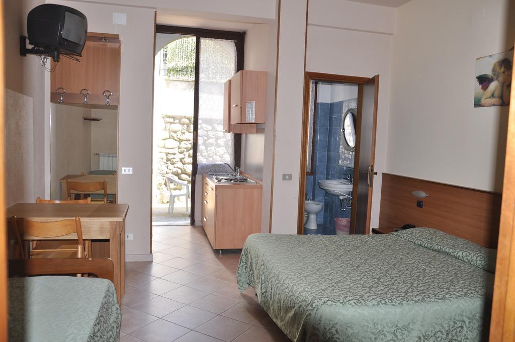 Hotel Residence Moneglia Room photo