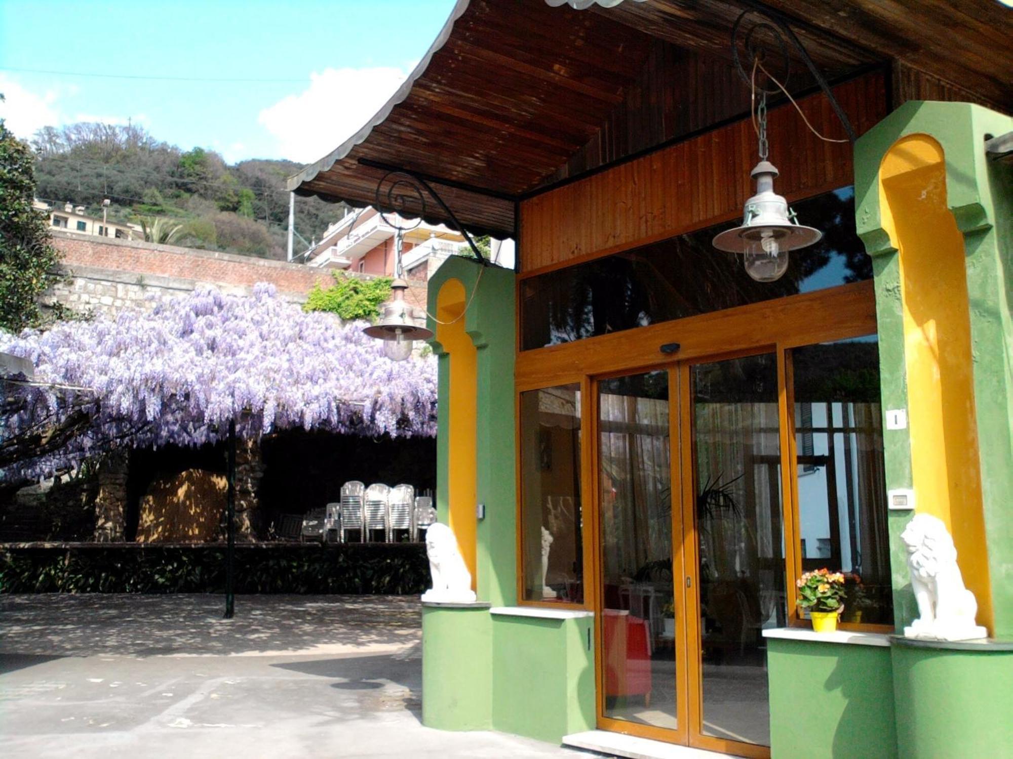 Hotel Residence Moneglia Exterior photo