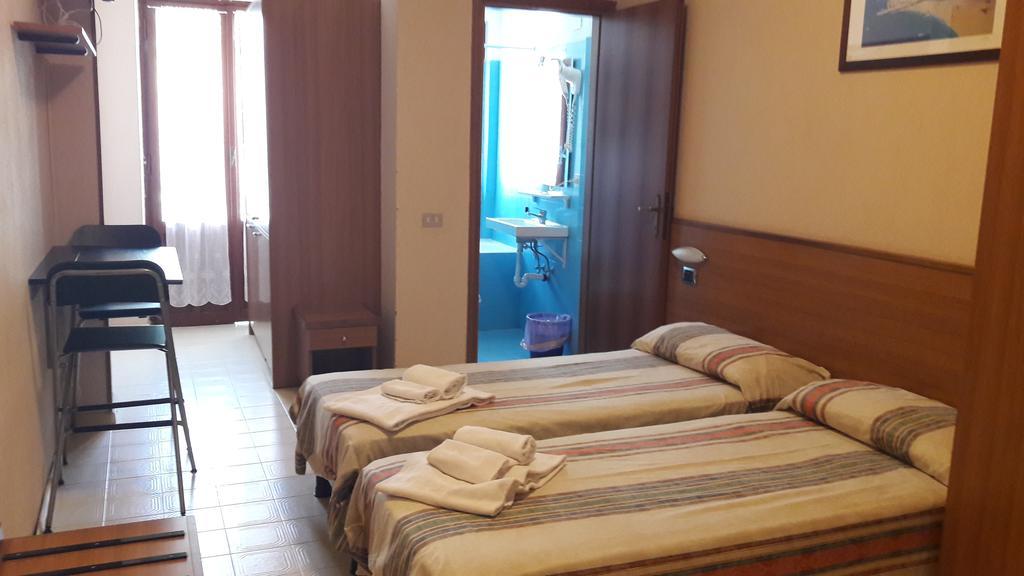 Hotel Residence Moneglia Exterior photo