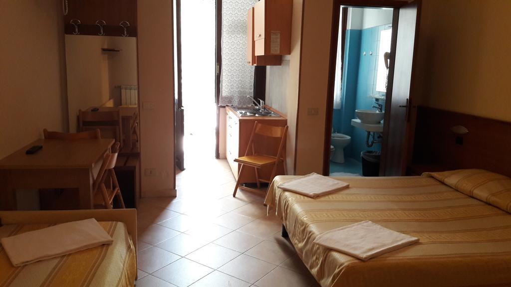 Hotel Residence Moneglia Exterior photo