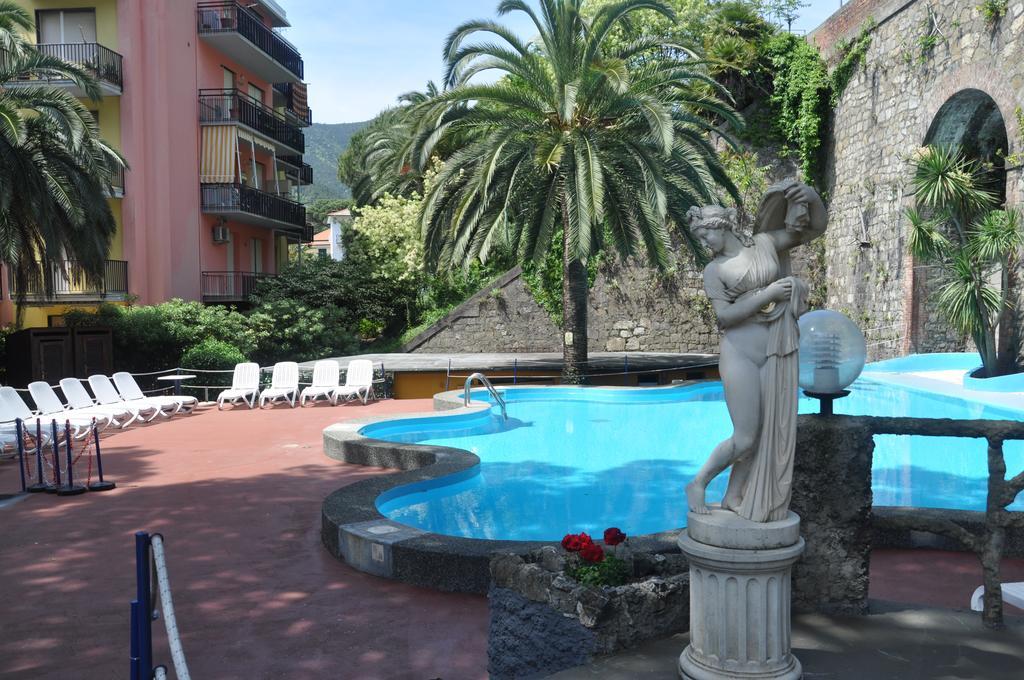 Hotel Residence Moneglia Exterior photo